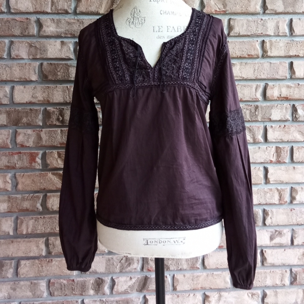 Jill Stuart Long Sleeve Peasant Boho Style Top.